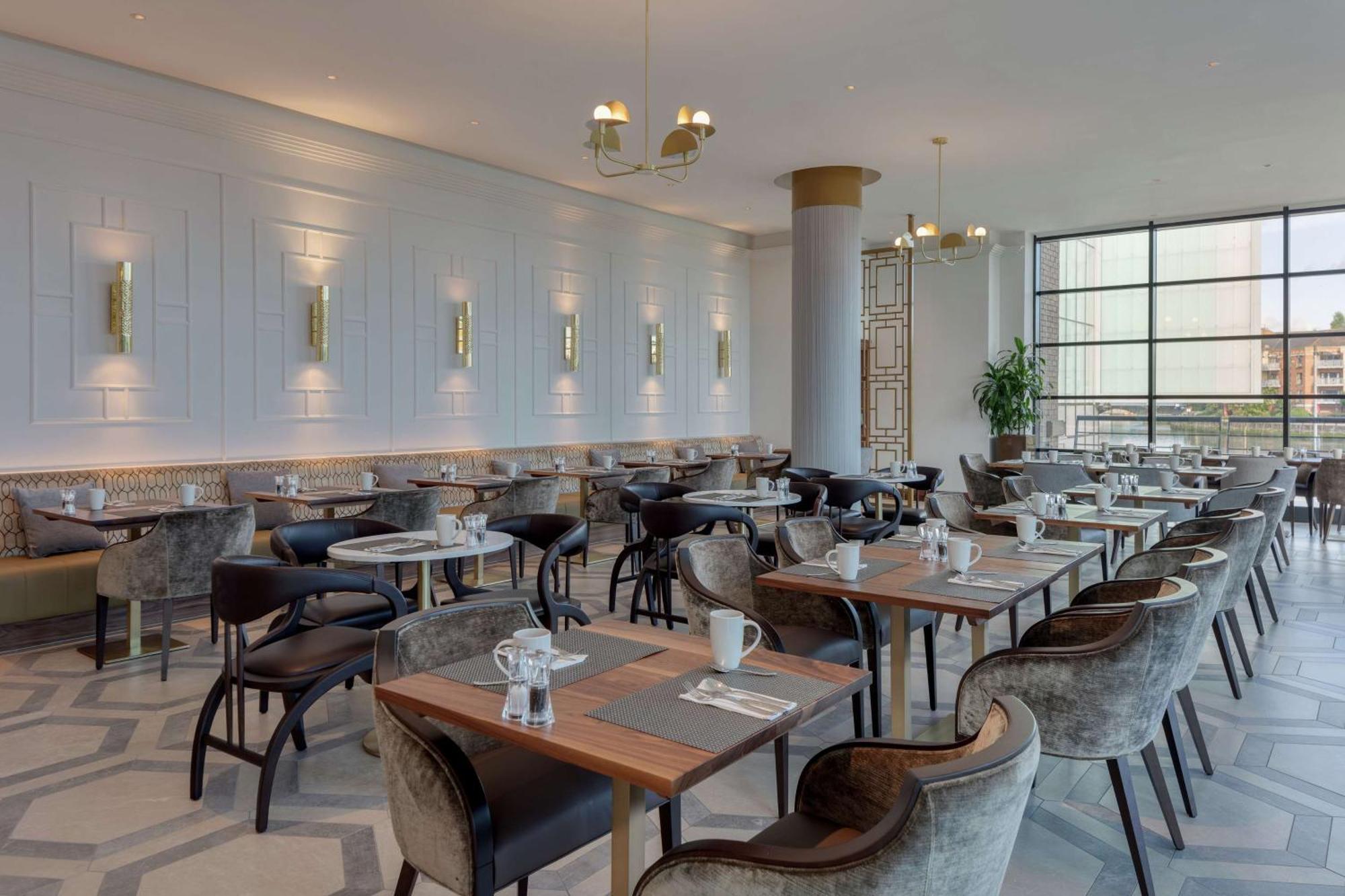 فندق هيلتون بيلفاست بلفاست المظهر الخارجي الصورة The restaurant