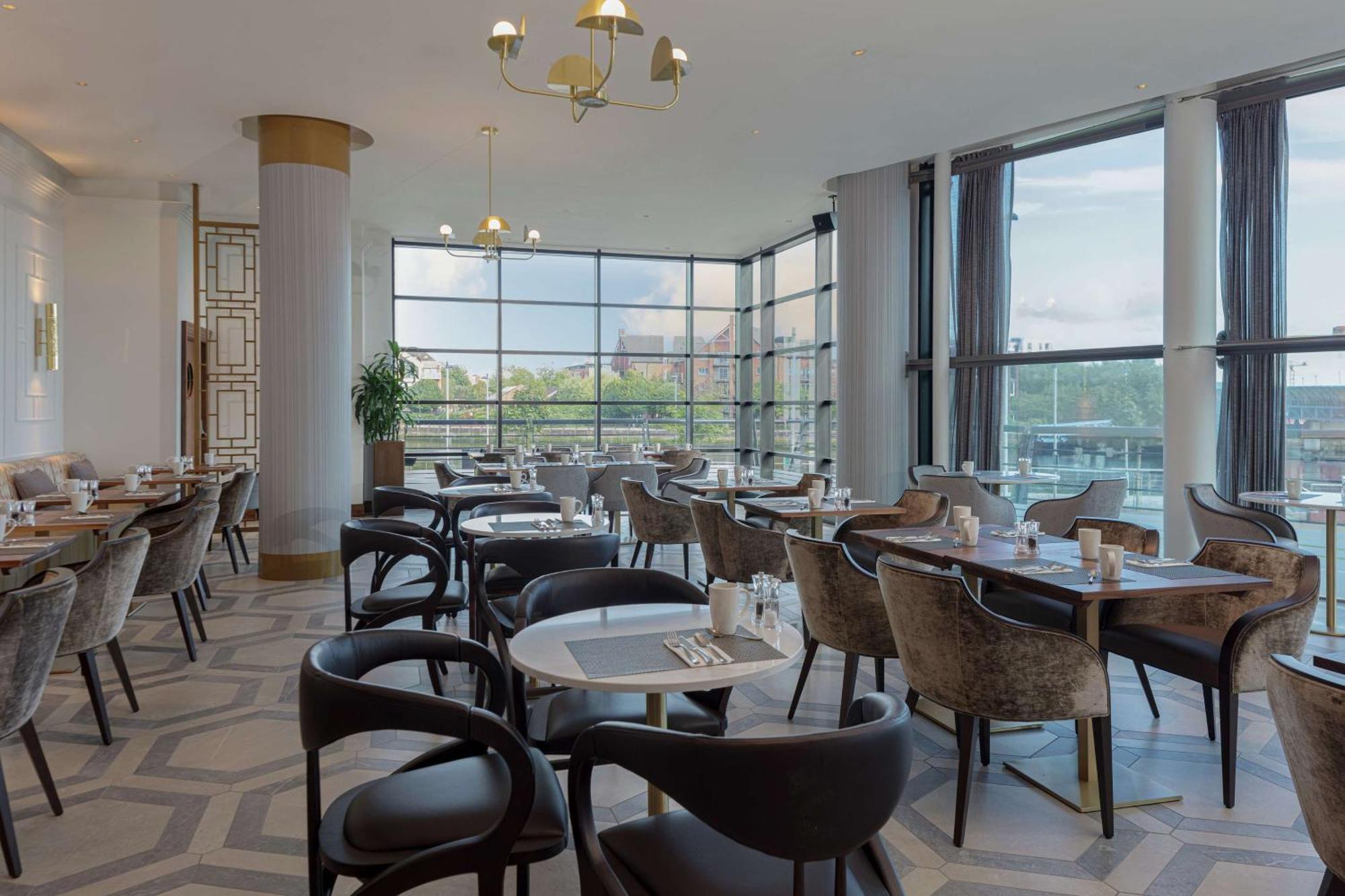 فندق هيلتون بيلفاست بلفاست المظهر الخارجي الصورة The restaurant